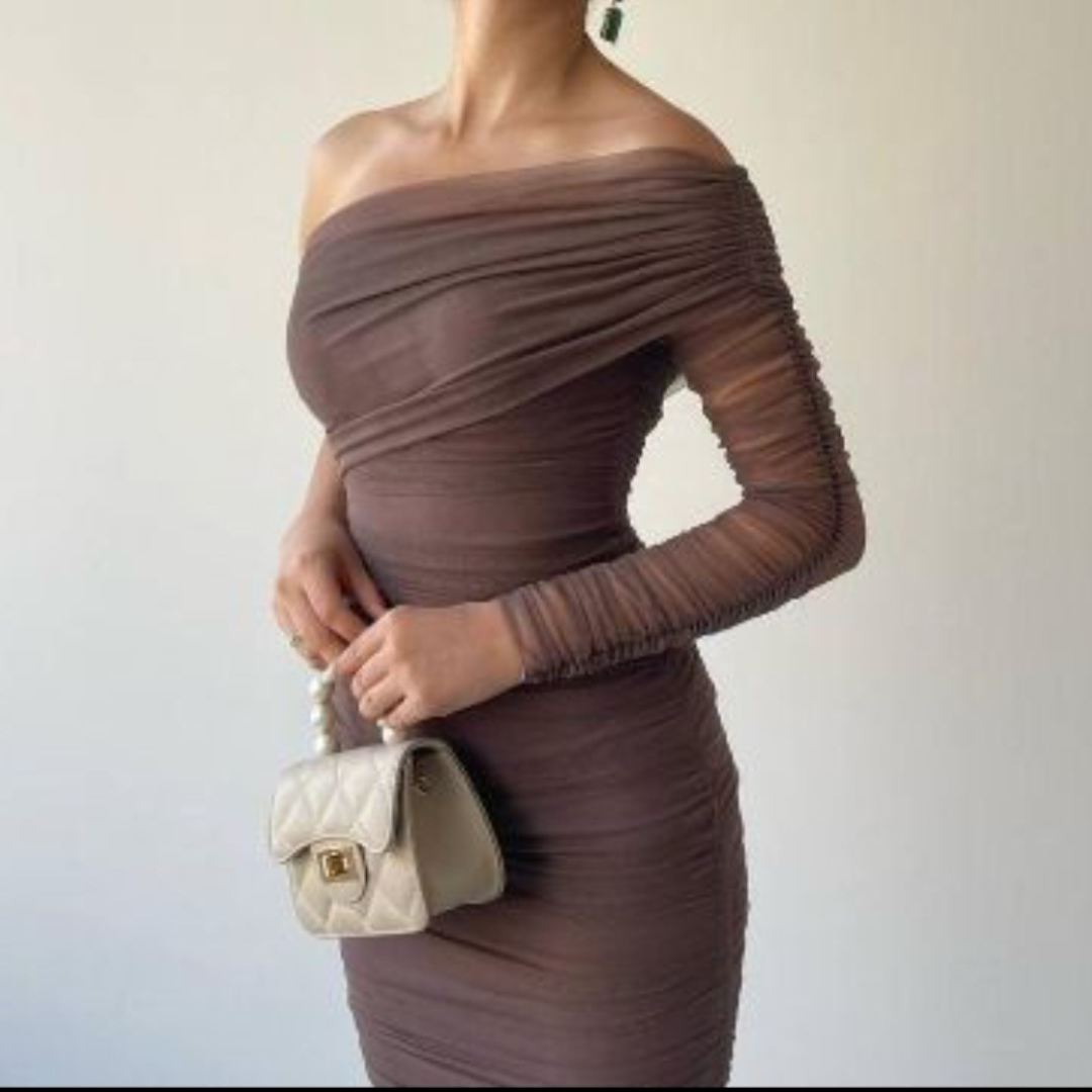 'Victoria' slim fit one shoulder dress.