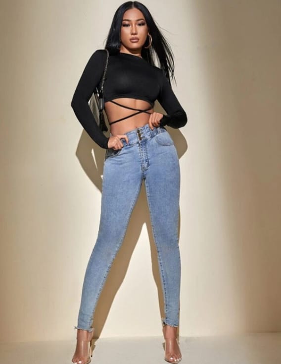 ‘Ella’ criss-cross crop top