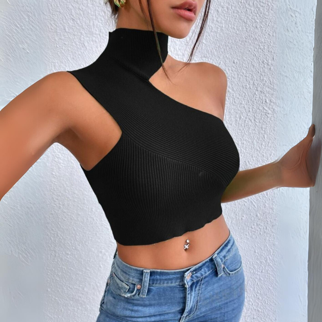 'It girl' cut-out crop top.