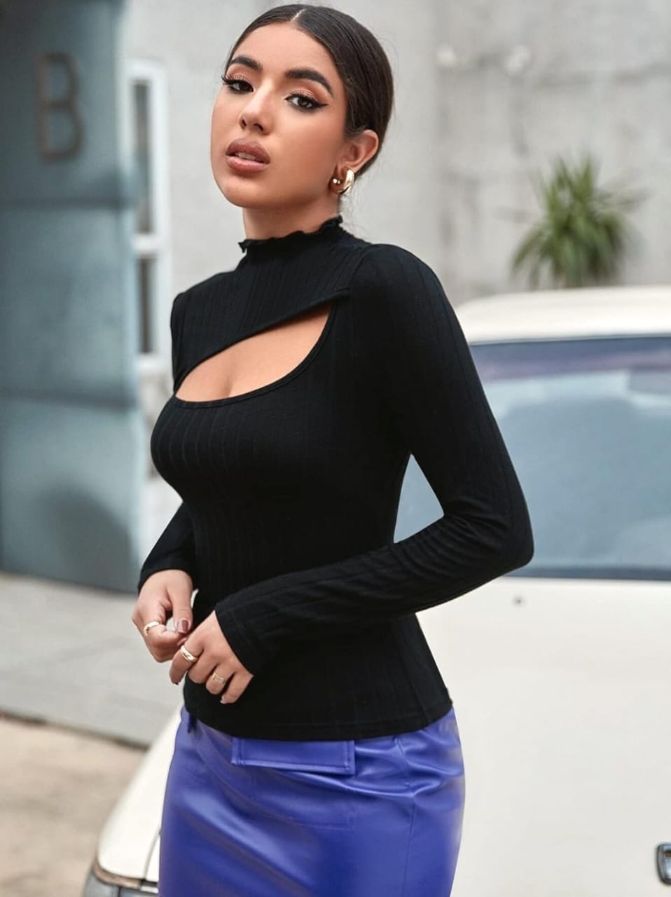 ‘Iiana’ cut-out ribbed top