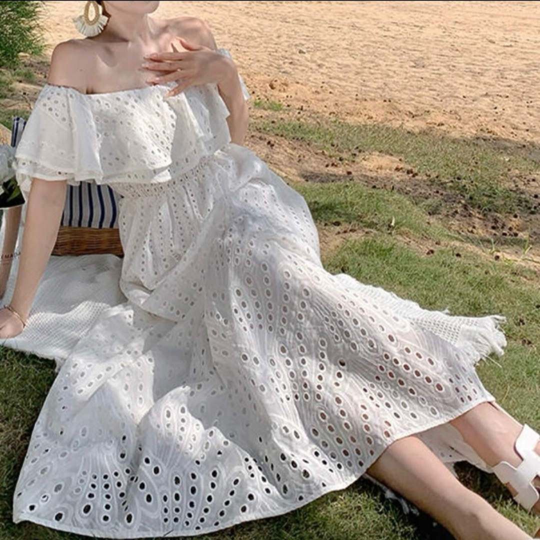 inayah lace dress Inayah Dresses | Ice Gray Floral Lace Long Sleeve Evening Dress | Color: Gray | Size: Xs