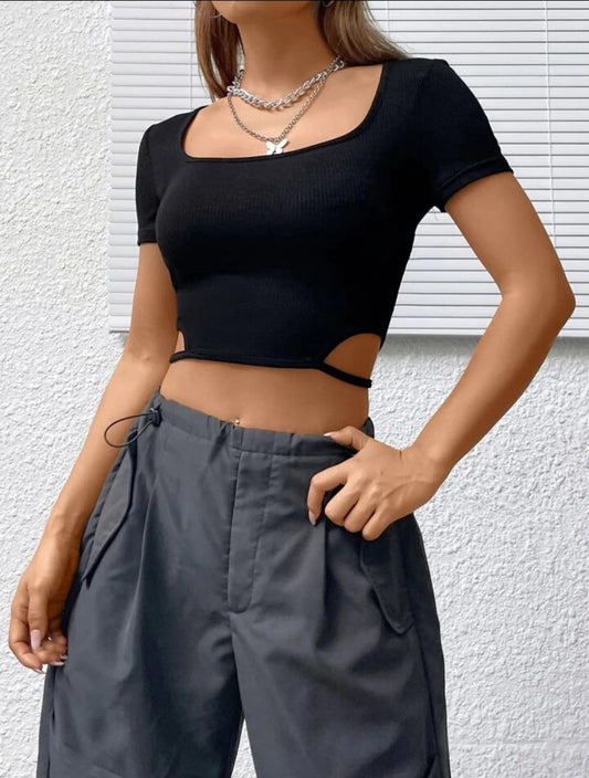 Basic ribbed ‘cut-out’ top.